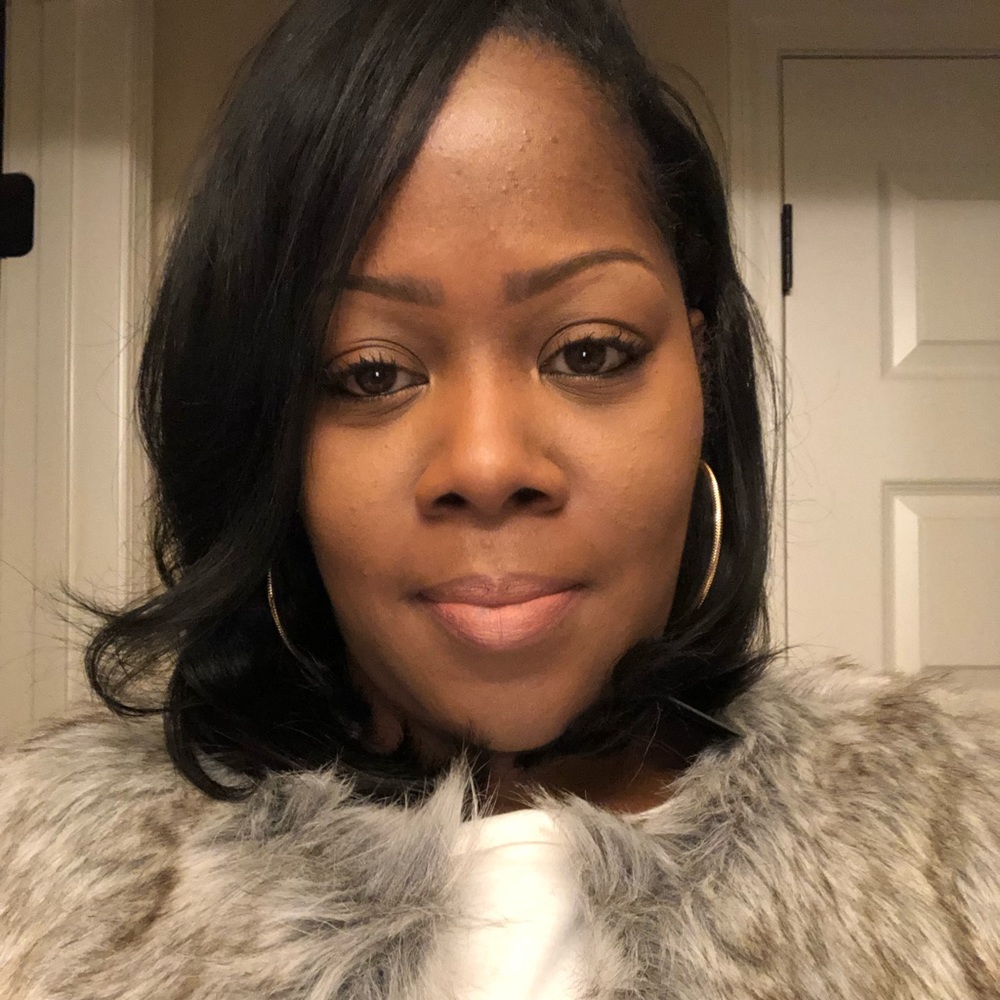 Meet your Posher, Felicia